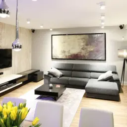 Jak urządzić duży salon: 10 inspirujących pomysłów i trików