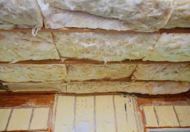 Wełna czy styropian na strop - który materiał zapewni lepszą izolację?