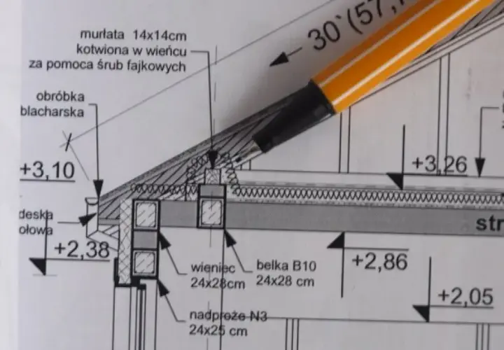 Ile styropianu na strop betonowy? Odkryj optymalną grubość izolacji