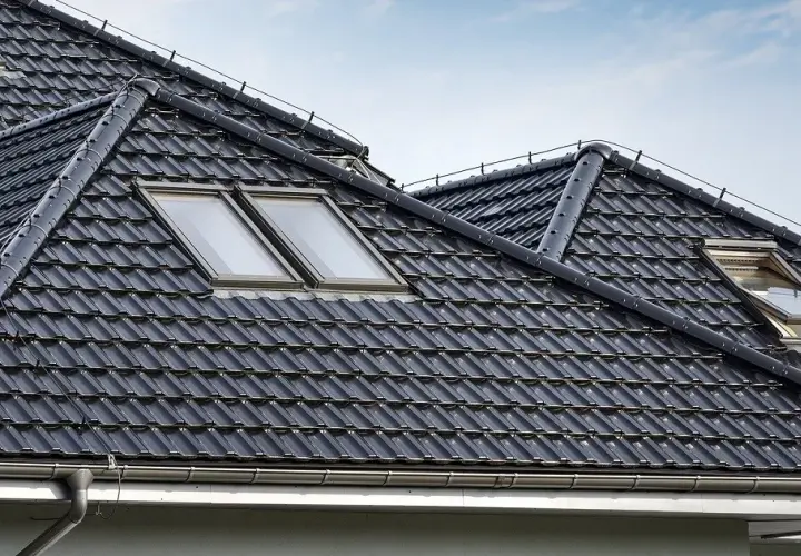 Jaka dachówka ceramiczna czy betonowa? Poznaj fakty przed zakupem