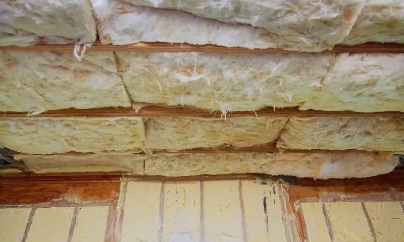 Wełna czy styropian na strop - który materiał zapewni lepszą izolację?