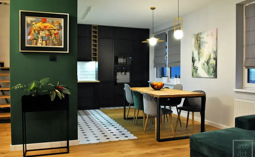 Salon z butelkową zielenią: 10 stylowych połączeń kolorów