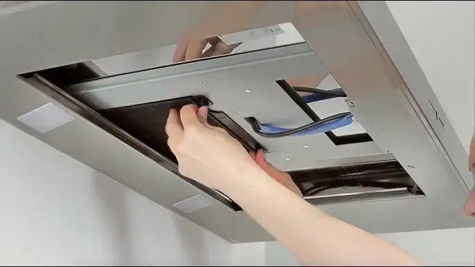 Zdjęcie Jak zamontować filtr węglowy w okapie Teka: prosty poradnik montażu krok po kroku